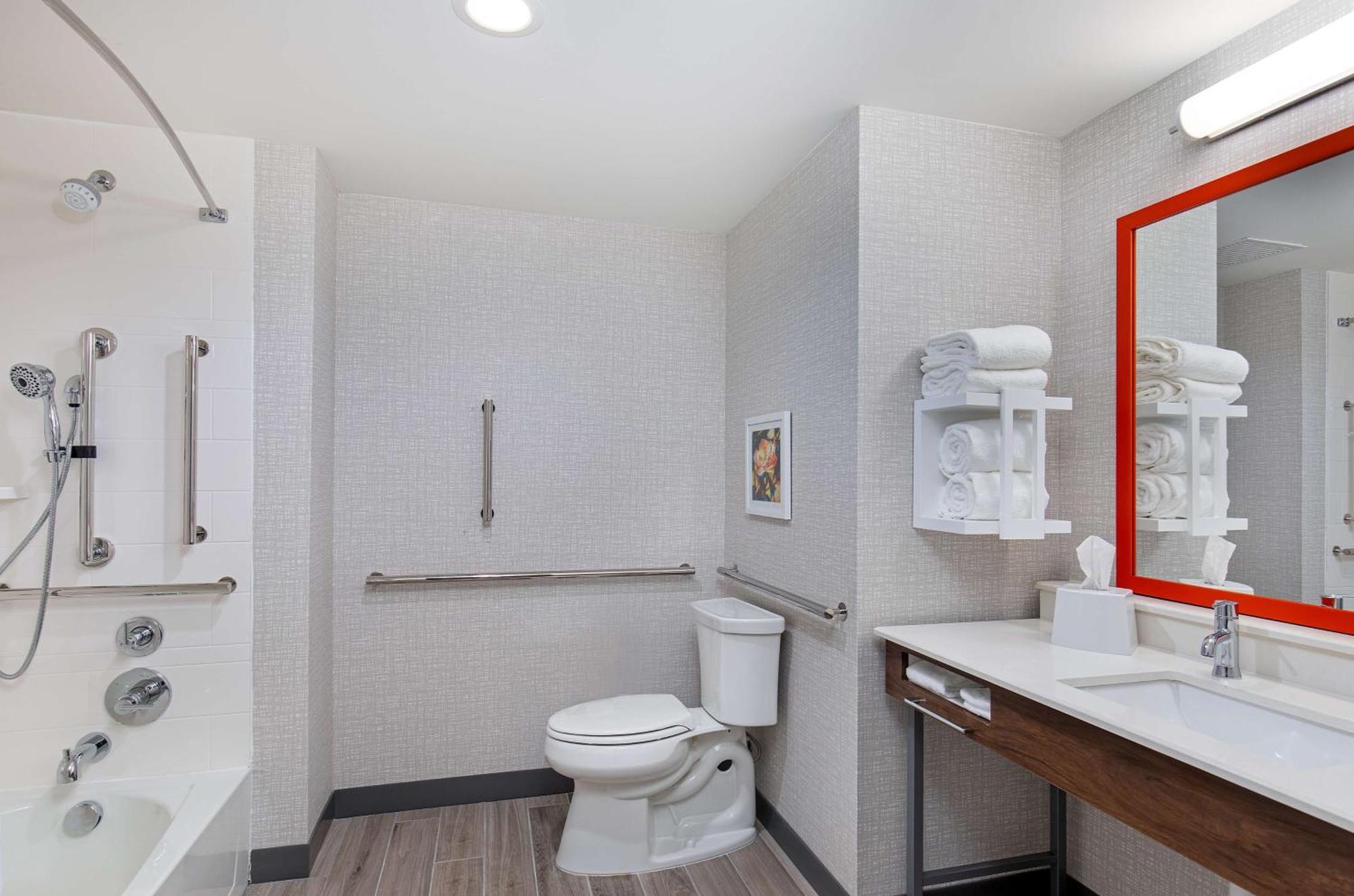 Hampton Inn Albertville, Al Esterno foto